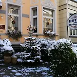 Am Roonplatz 2* بون
