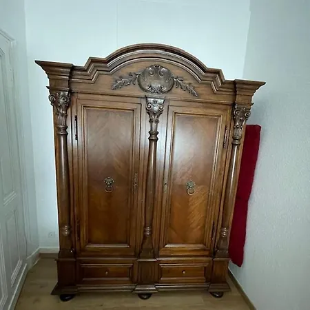 Am Roonplatz Отель