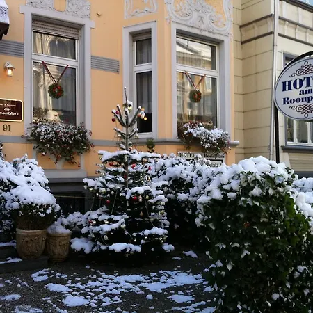 Am Roonplatz 2* ボン