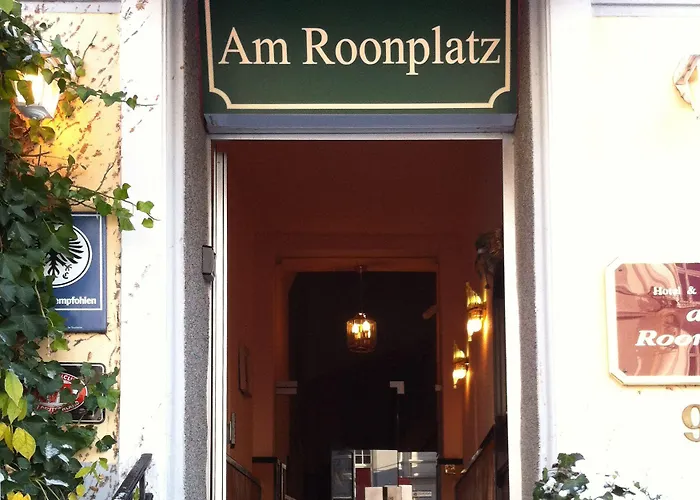 Am Roonplatz 2* בון