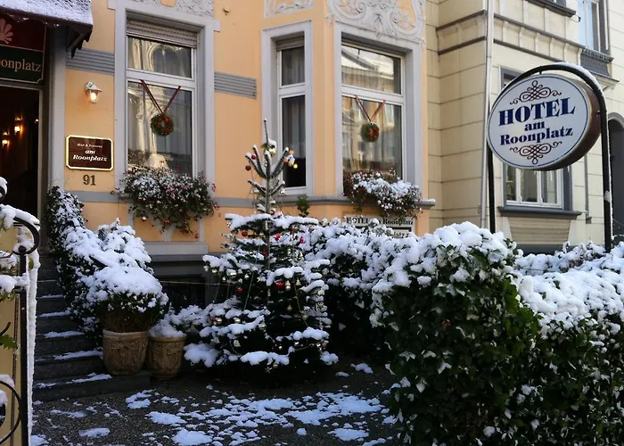 Am Roonplatz 2* בון